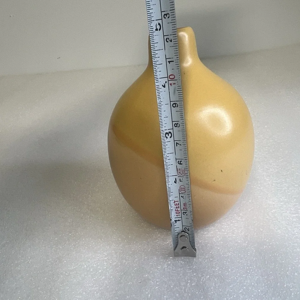 Vintage‎ Margie's Garden Pear-Shaped Vase Yellow/Tan 5